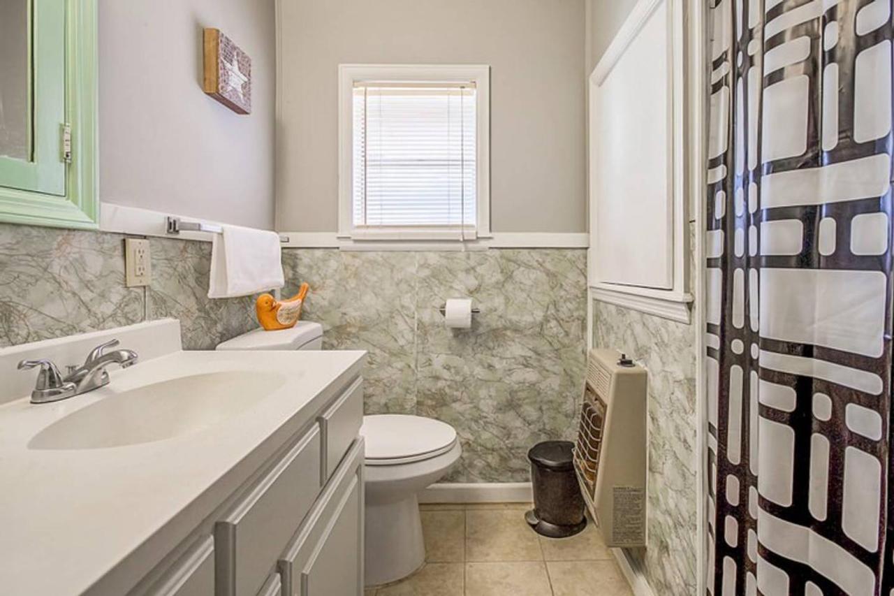 Cozy & Comfy - Few Blocks Away From Plaza District Apartment Oklahoma City